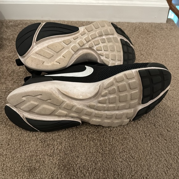 Nike presto fly mens size 11 black and white - Picture 4 of 6